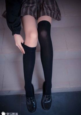 18女学生三级
