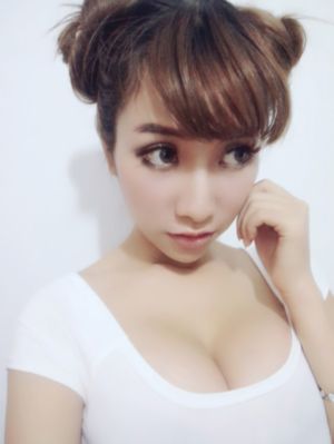 三分之一情人在线