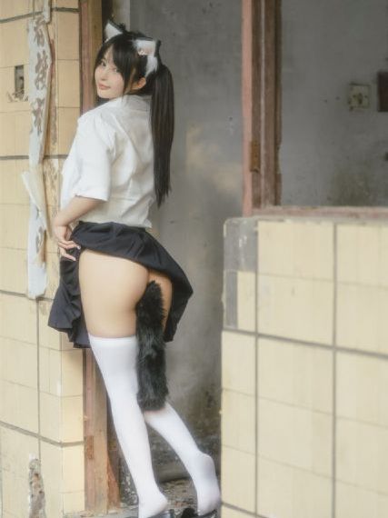 张雅英