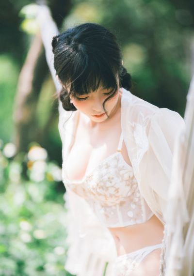 牙斗兽娘第一季免费看